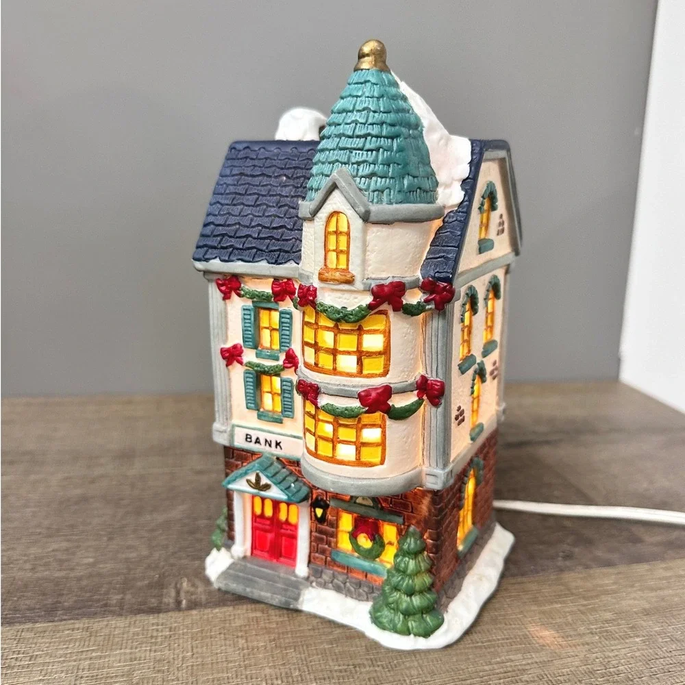 Winter Valley Cottages Porcelain Lighted House Bank Christmas Village